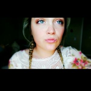 Meet your Posher, Briana